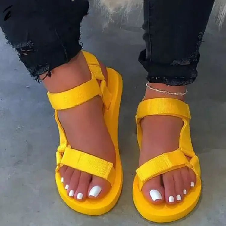Large Size Casual Beach Sandals for Women with Flat Heel