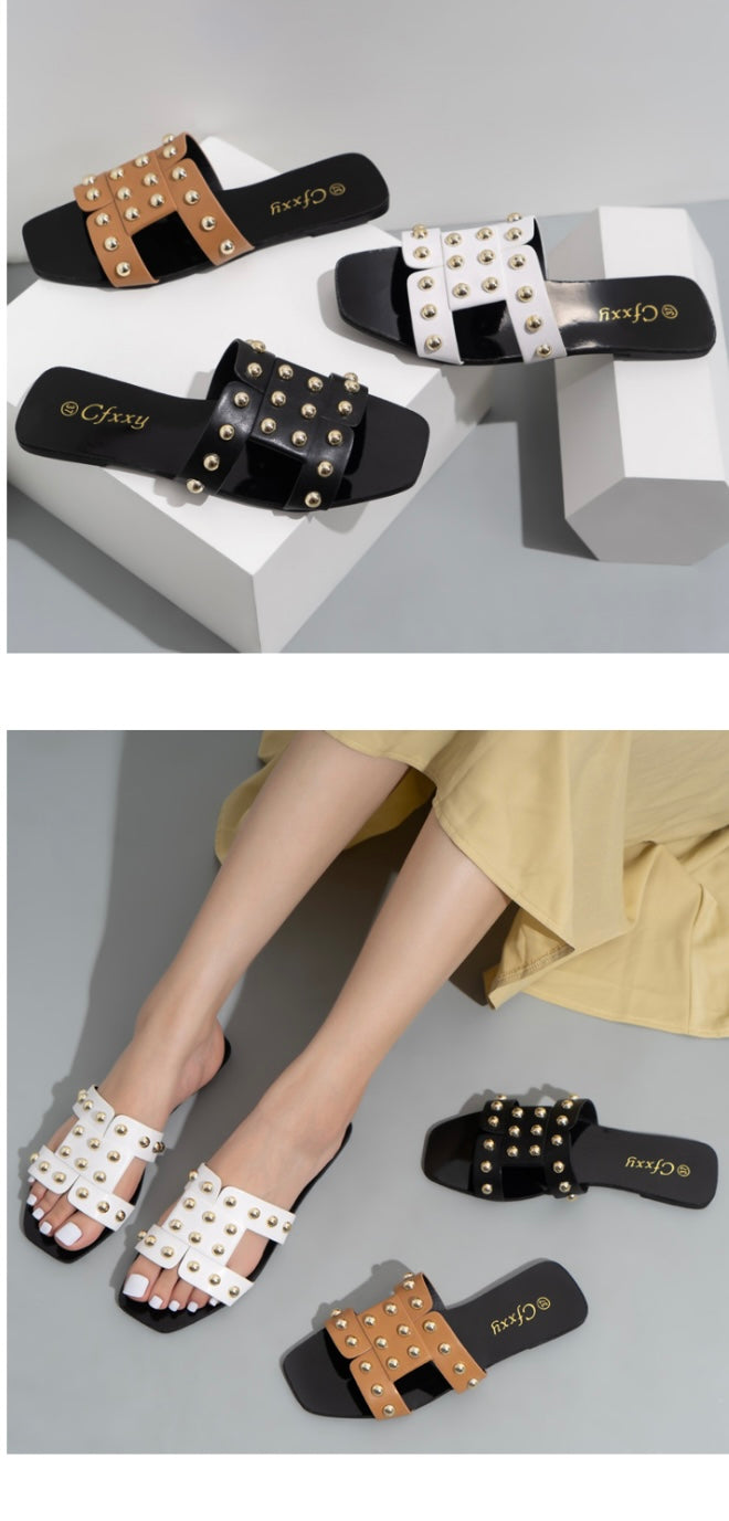 Fashion Rivet Flat Sandals for Women’s Casual Wear